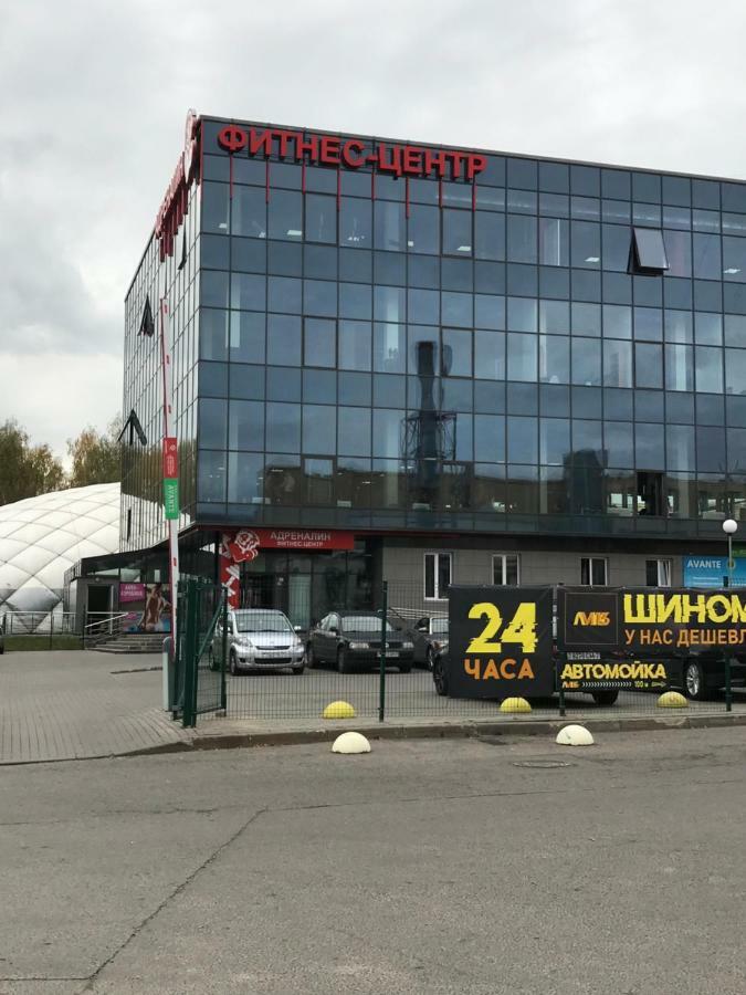 Апартаменты На метро Михалова Минск Экстерьер фото